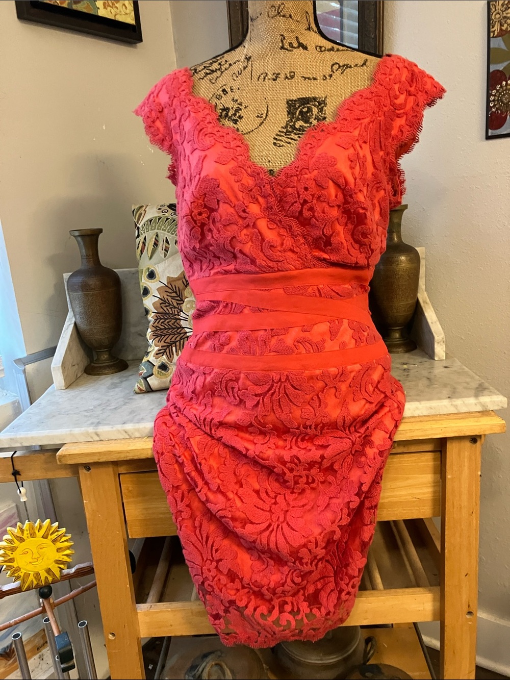 Tadashi Shoji Coral Lace Midi Dress with V-Neck Sexy Gorgeous And Comfy Too! 12